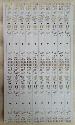 Хорошая цена 1L Алюминиевая плата PCB 1,5 мм Белая сварная маска для светодиодного освещения онлайн
